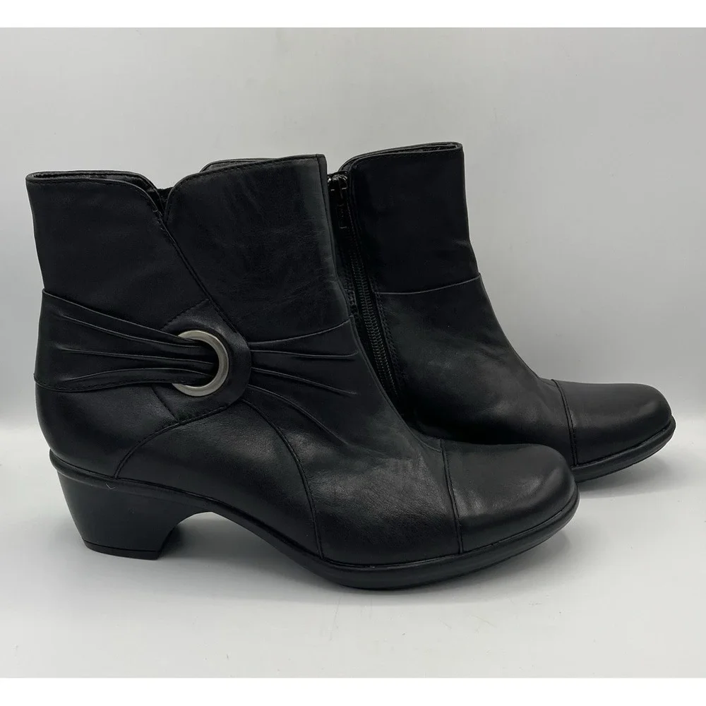 Clarks product women